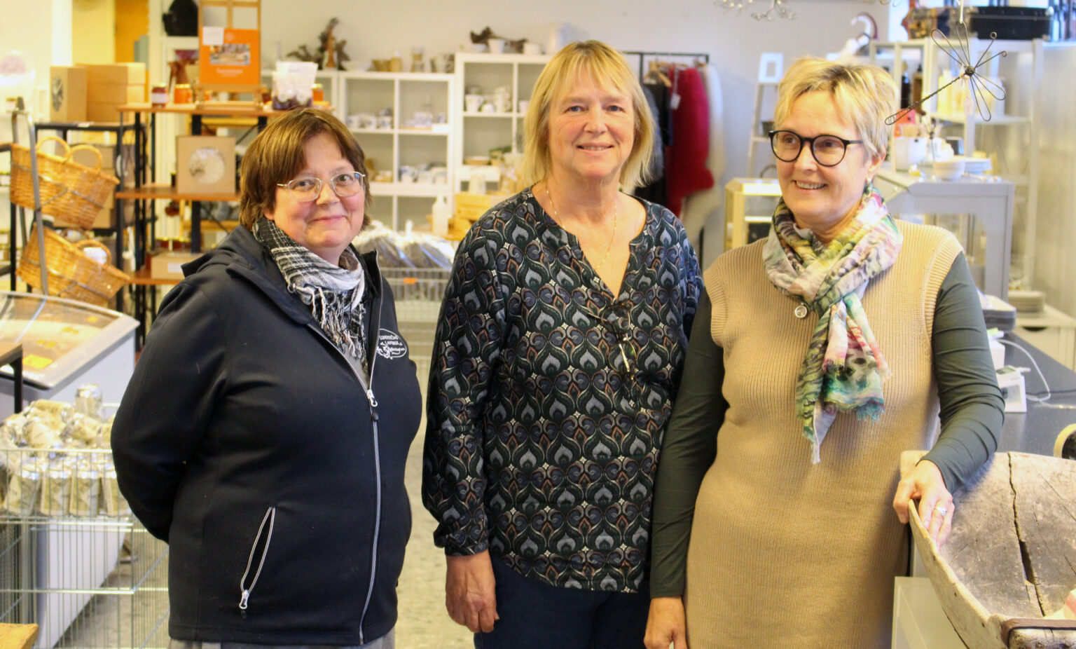 Agneta Lundström, Eva Lindgren, Anna Sténs i Saluhallen Vännäs