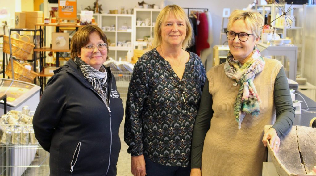 Agneta Lundström, Eva Lindgren, Anna Sténs i Saluhallen Vännäs